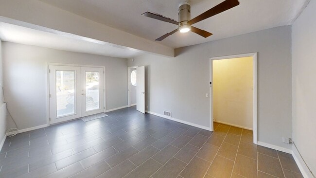 Building Photo - Coveted South Redlands 2 bedroom, 2-bathroom bungalow home.