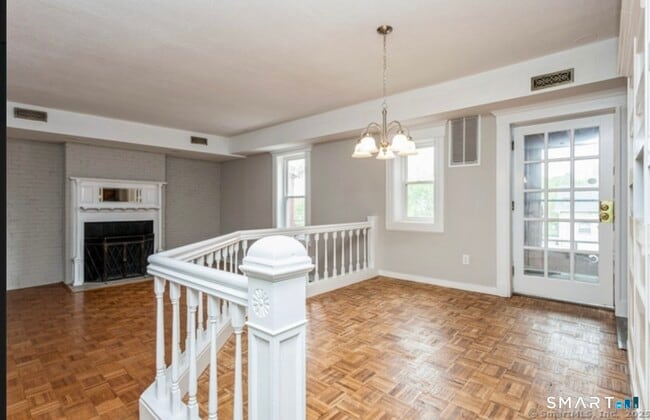 Building Photo - 71A Imlay St