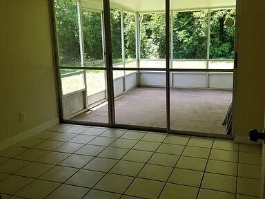 Building Photo - 158 SE Lucero Dr