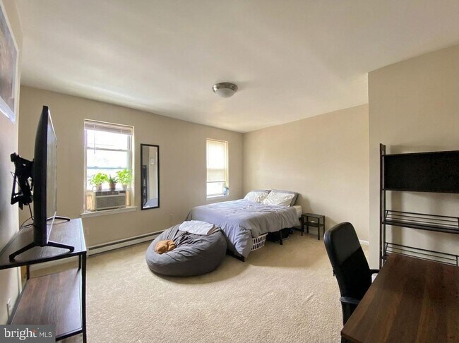 Building Photo - 4220 Powelton Ave