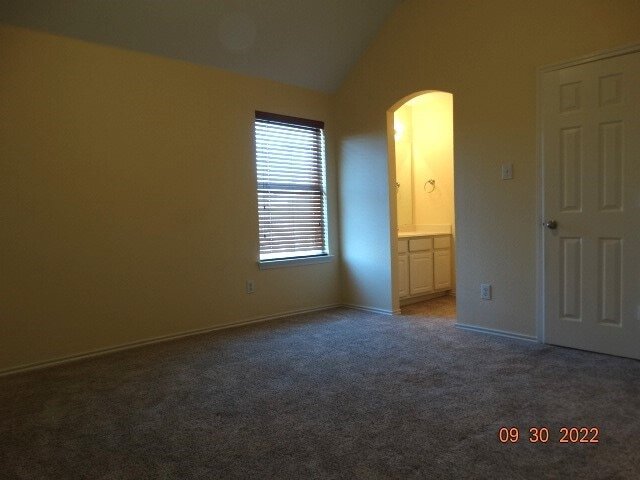 Building Photo - 9975 Red Cedar Dr