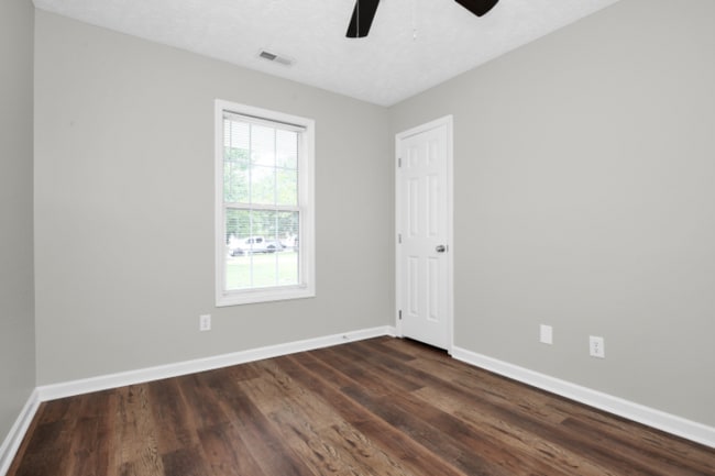 Building Photo - 107 Yaupon Ct