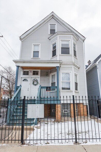 Building Photo - 1943 N Lawndale Ave