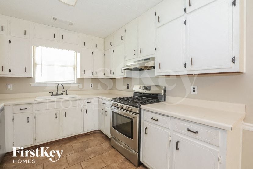 Building Photo - 270 Countryside Ln