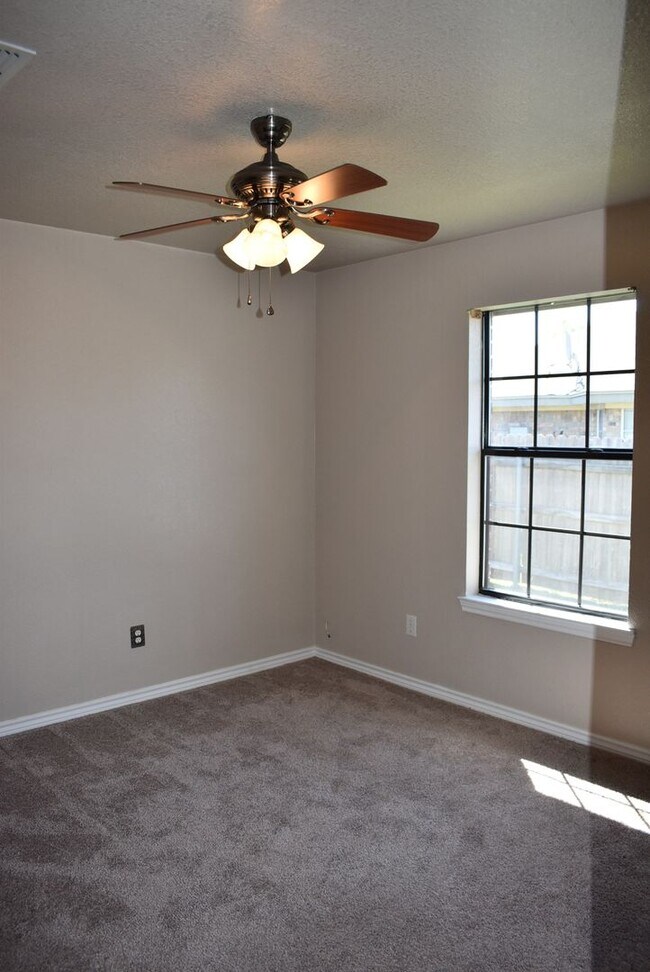 Building Photo - 3BD/2BA Home in Harker Heights with desira...