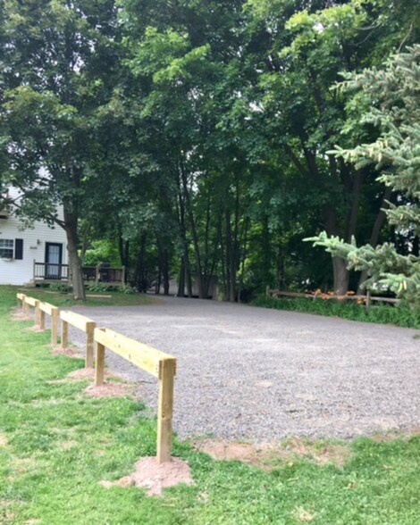 Building Photo - 390 Main St