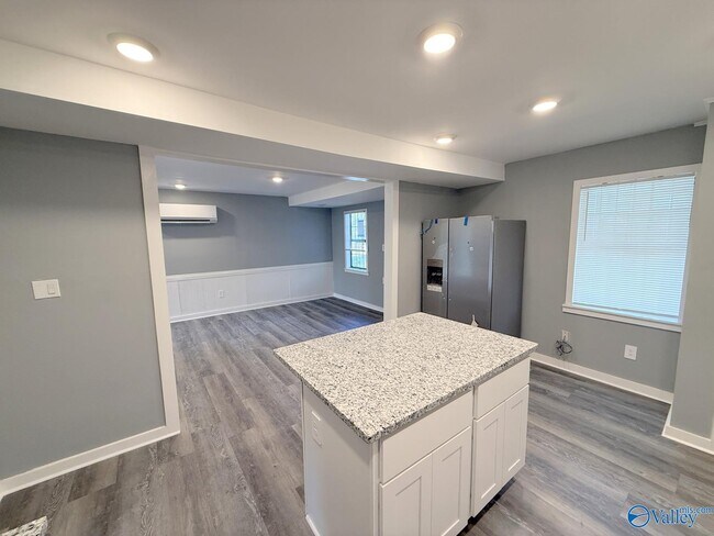 Building Photo - 3316 Clopton St SW