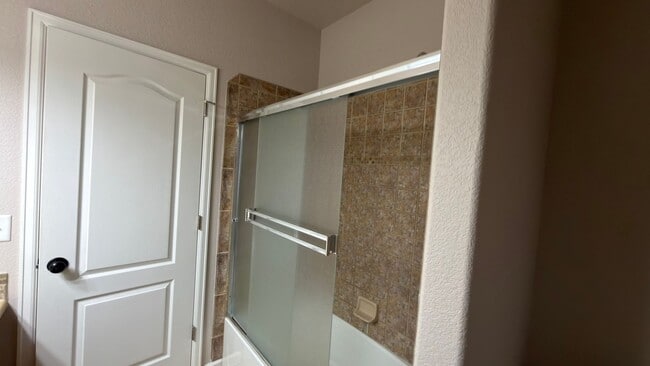 Building Photo - Great Condo in Greeley