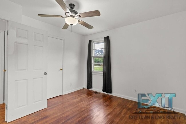 Building Photo - Charming 3BR Home in Jarratt - Convenient Location Near I-95