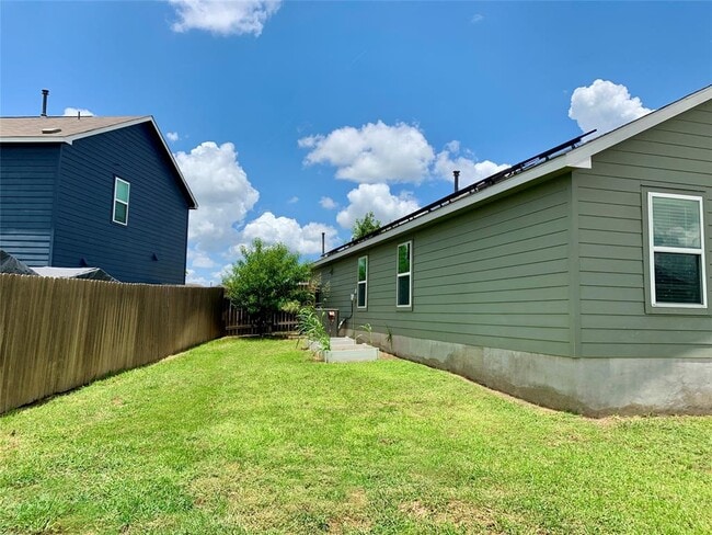 Building Photo - 13513 Banquete St
