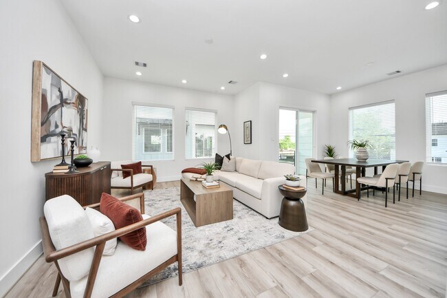 Building Photo - 7727 Hammerly Blvd