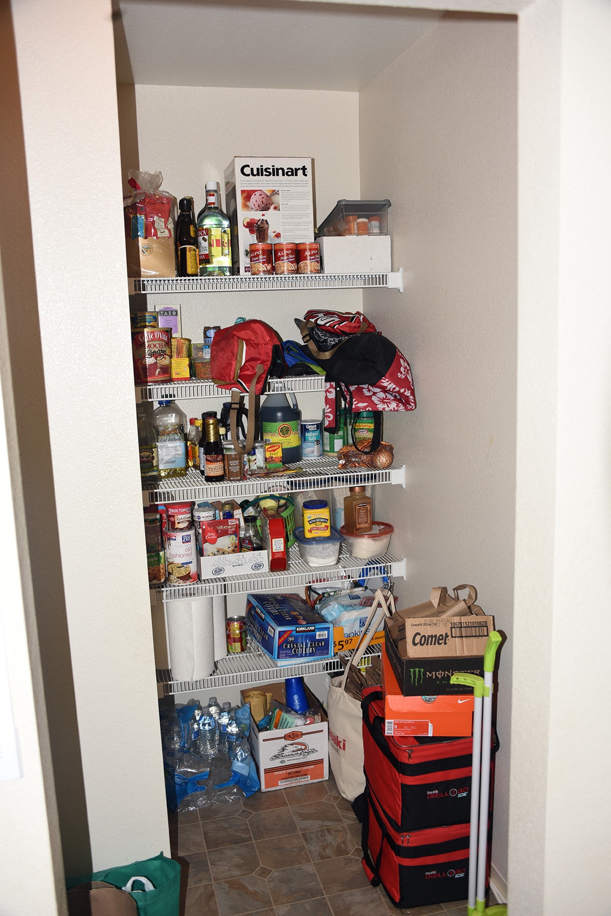 Walk-in pantry - 91-201 Ho'Oka'Ahea Pl