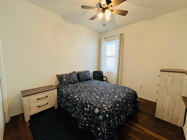 Building Photo - Available for July move-in!