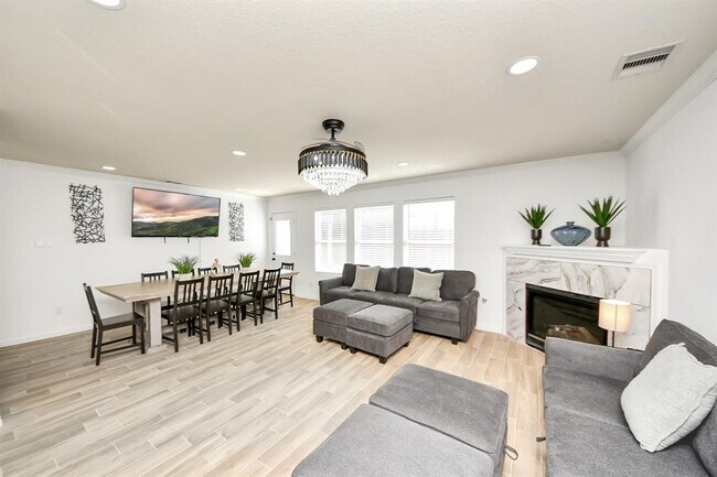 Building Photo - 11754 Green Coral Drive