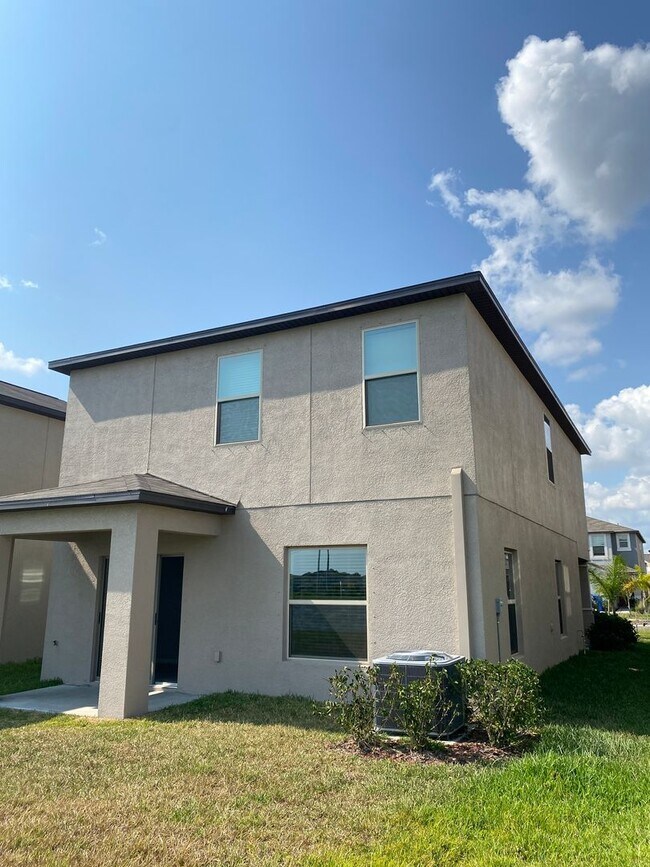 Building Photo - 7012 Samuel Ivy Dr