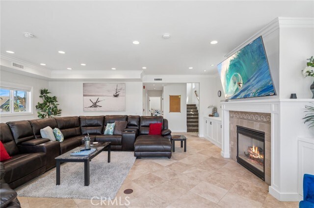Building Photo - 6111 Seashore Dr