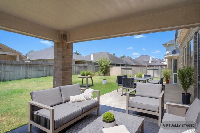 Building Photo - 7818 Lake Commons Dr