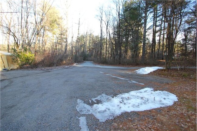 Building Photo - 70 Beach St