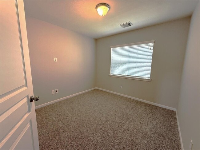 Building Photo - 8330 Gros Ventre Ln