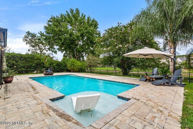 Building Photo - 1175 Eagle Point Dr