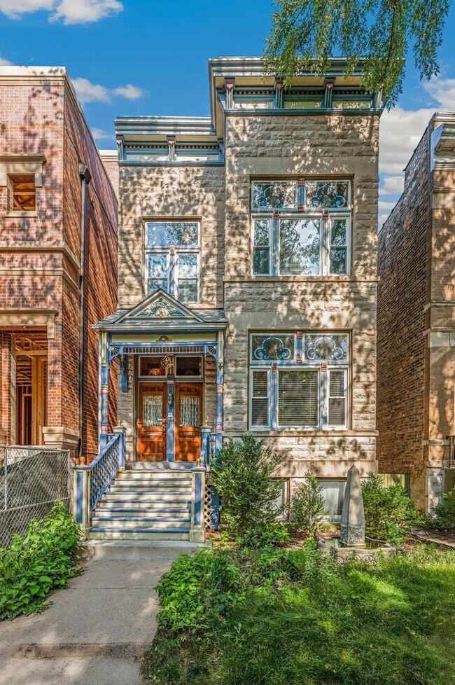 Primary Photo - 3619 N Janssen Ave