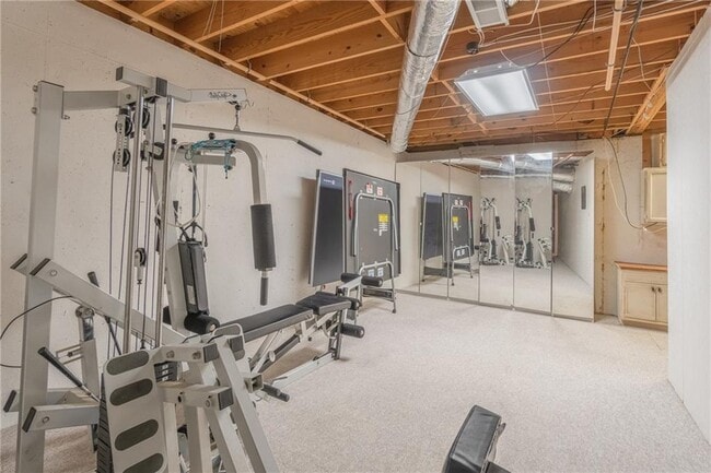 Building Photo - 530 Saddlebrook Dr