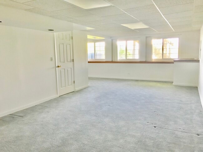 Building Photo - 241 Shadybrook Ln