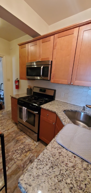 Building Photo - 1700 Webb St