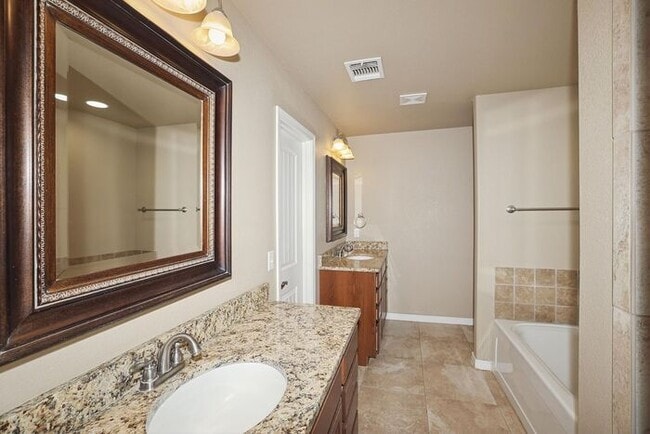 Building Photo - 7403 Kodiak Ave