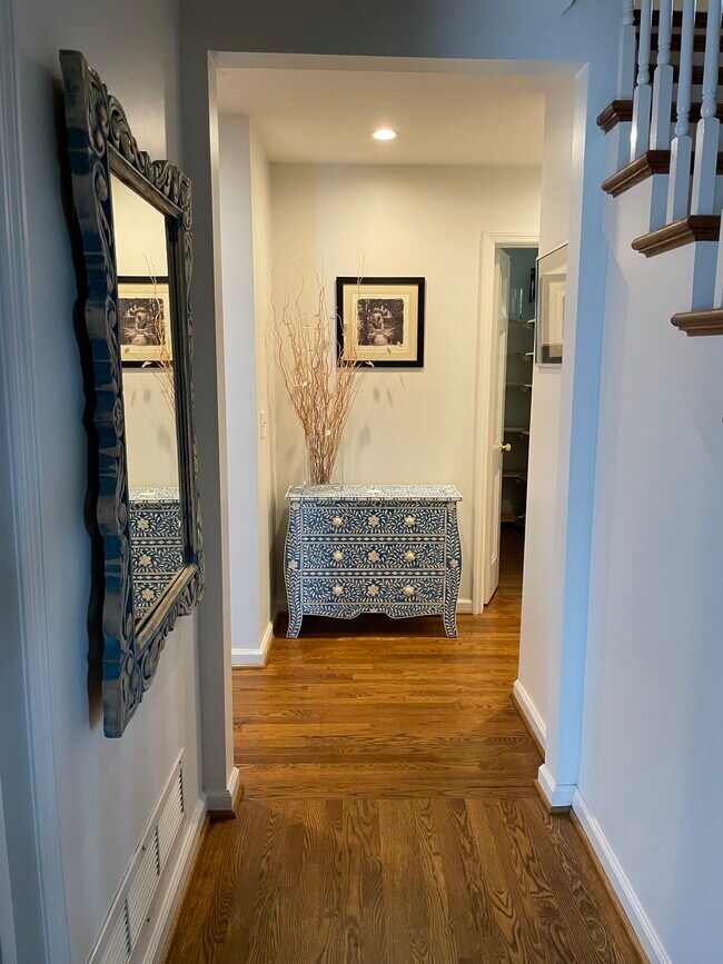 HALLWAY - 4633 Benton Smith Rd