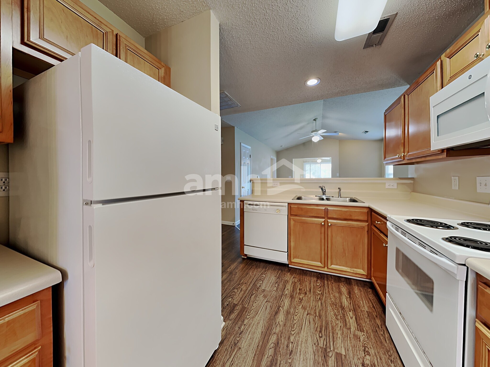 Building Photo - 100 Tudor Downs Rd