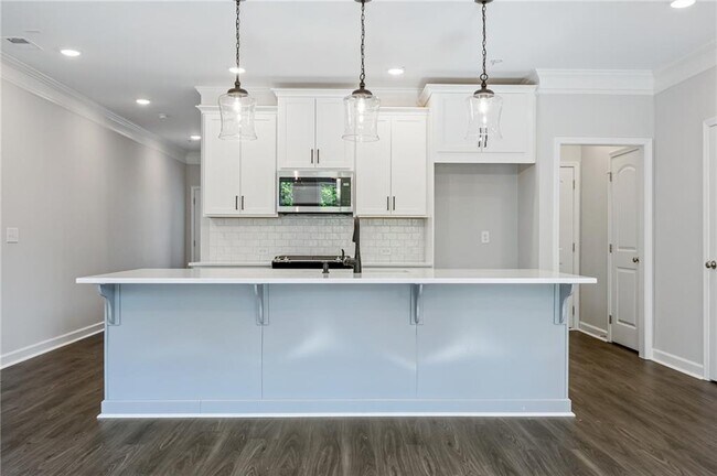 Building Photo - 3744 Silvery Wy