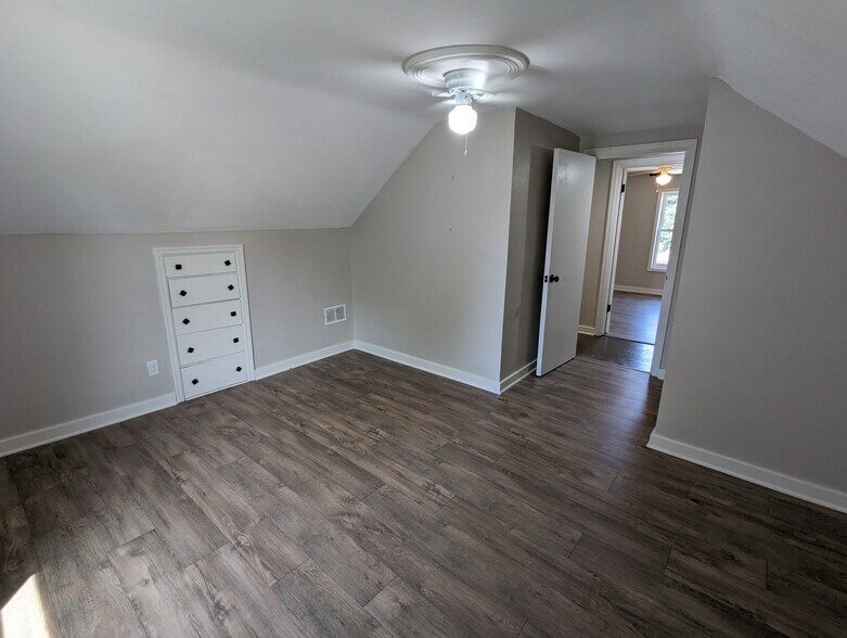 Bedroom 4 - 1231 Chestnut St