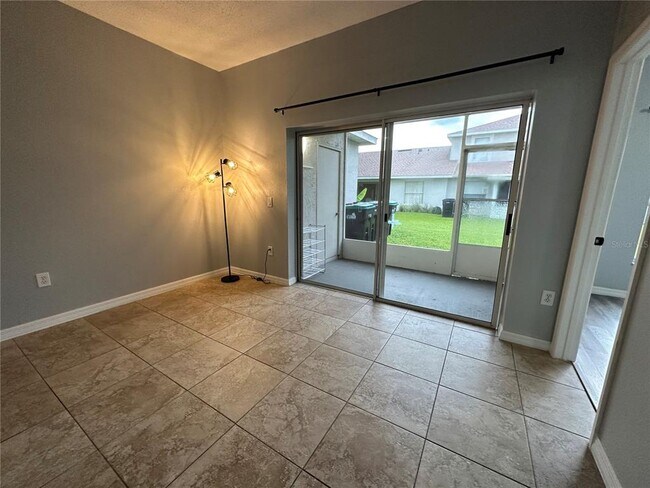 Building Photo - 14572 Laguna Beach Cir