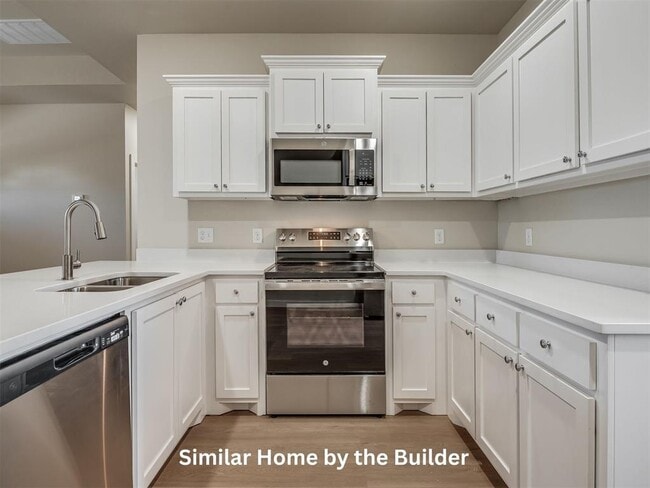 Building Photo - 114 Sterling Dr