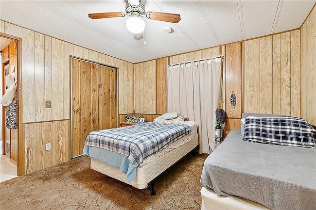 Building Photo - 108 Cedar Dr