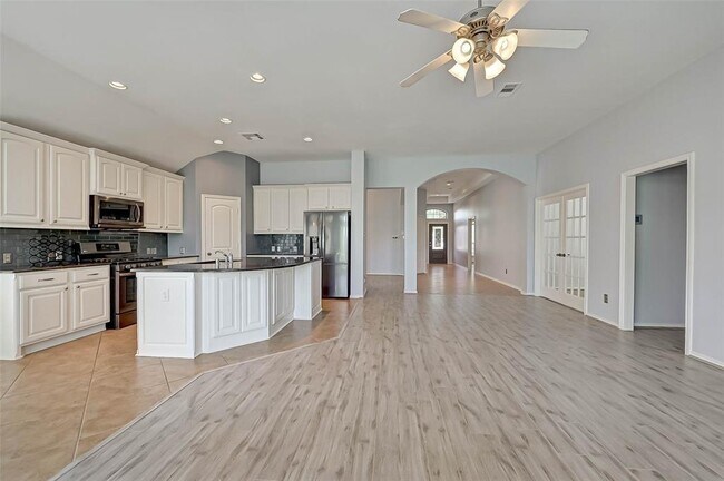 Building Photo - 26243 Crystal Cove Ln