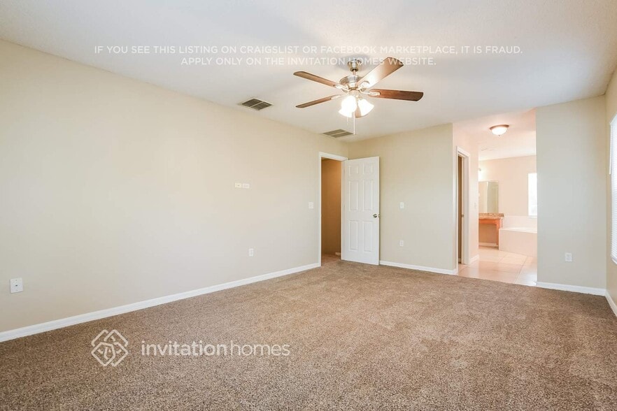 Building Photo - 2621 Fair Oaks Dr