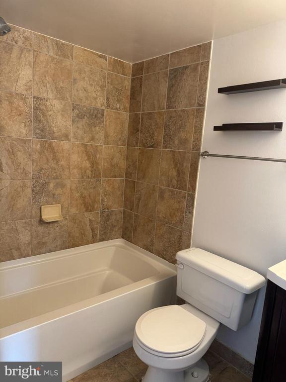 Building Photo - 7597 Gales Ct