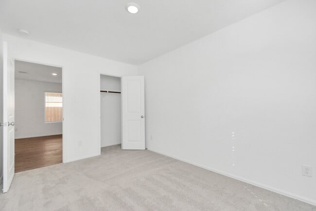 Building Photo - 26726 Paloma Blanca Dr