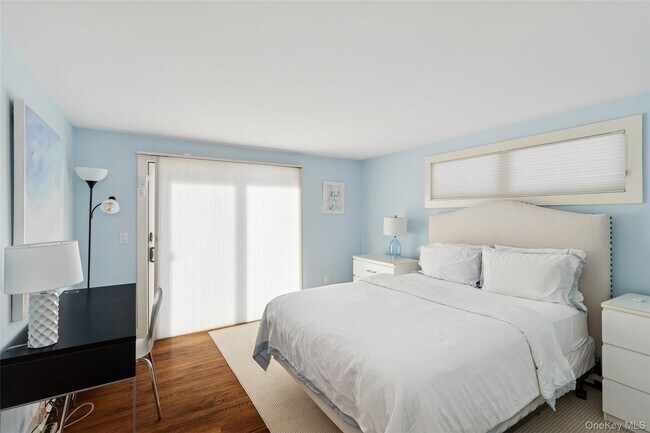 Building Photo - 6 Sunset Rd