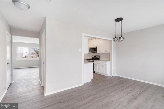 Building Photo - 256 Nathan Way