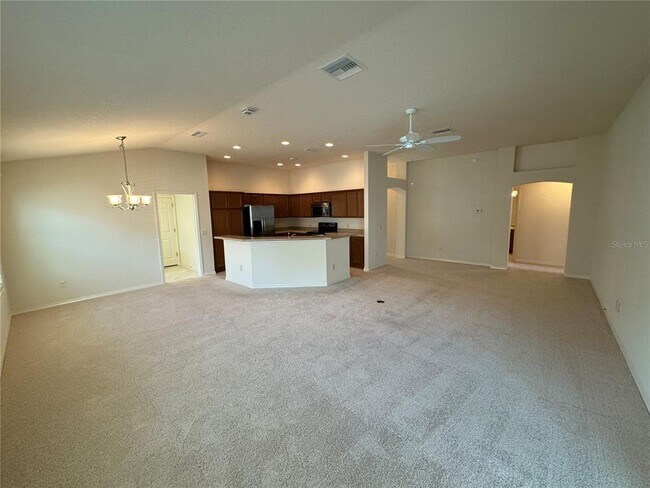 Building Photo - 2238 Southwood Dr