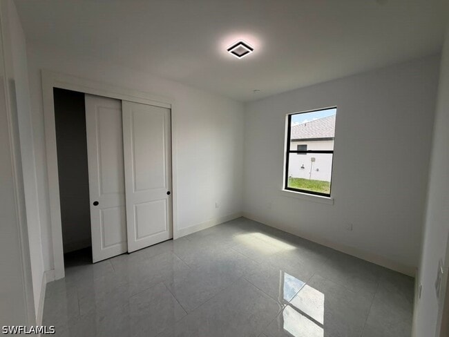 Building Photo - 245 Pennfield St