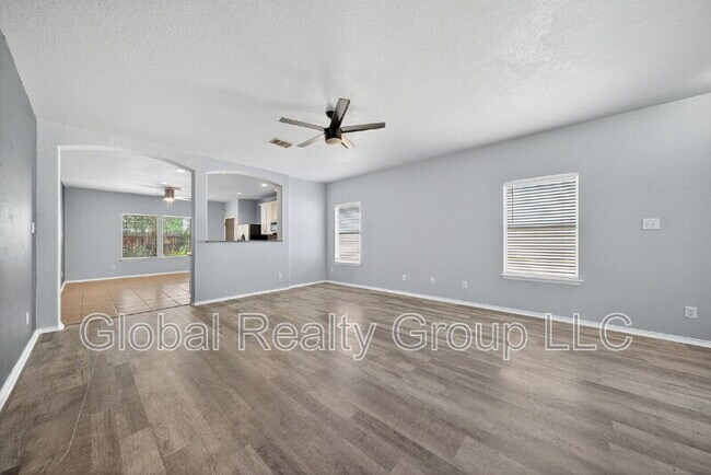 Building Photo - 140 Clapboard Run