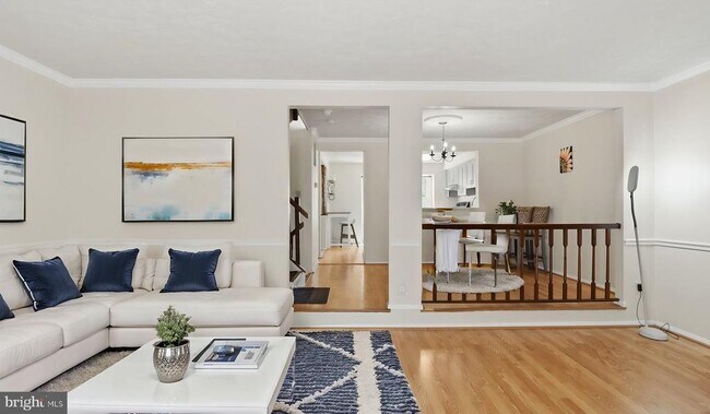 Building Photo - 7821 Fairborn Ct