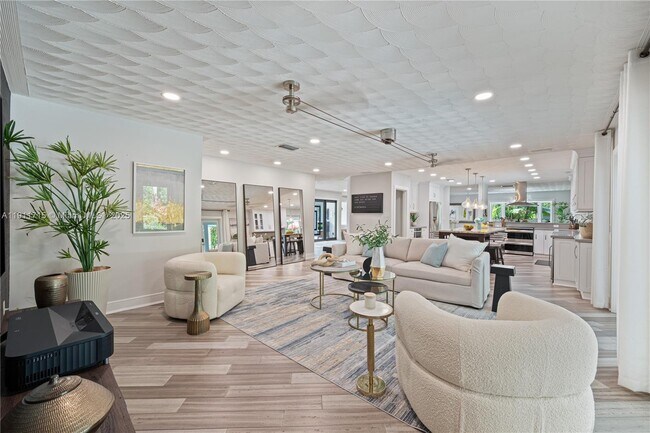 Building Photo - 8234 SW 60th Ct