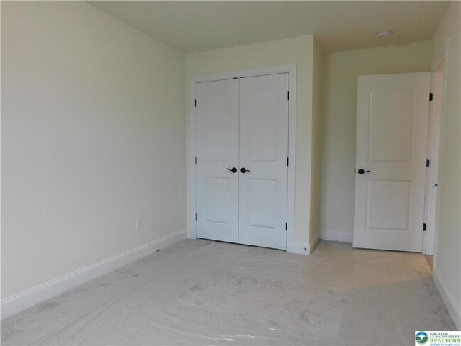 Building Photo - 1549 Burkhardt St