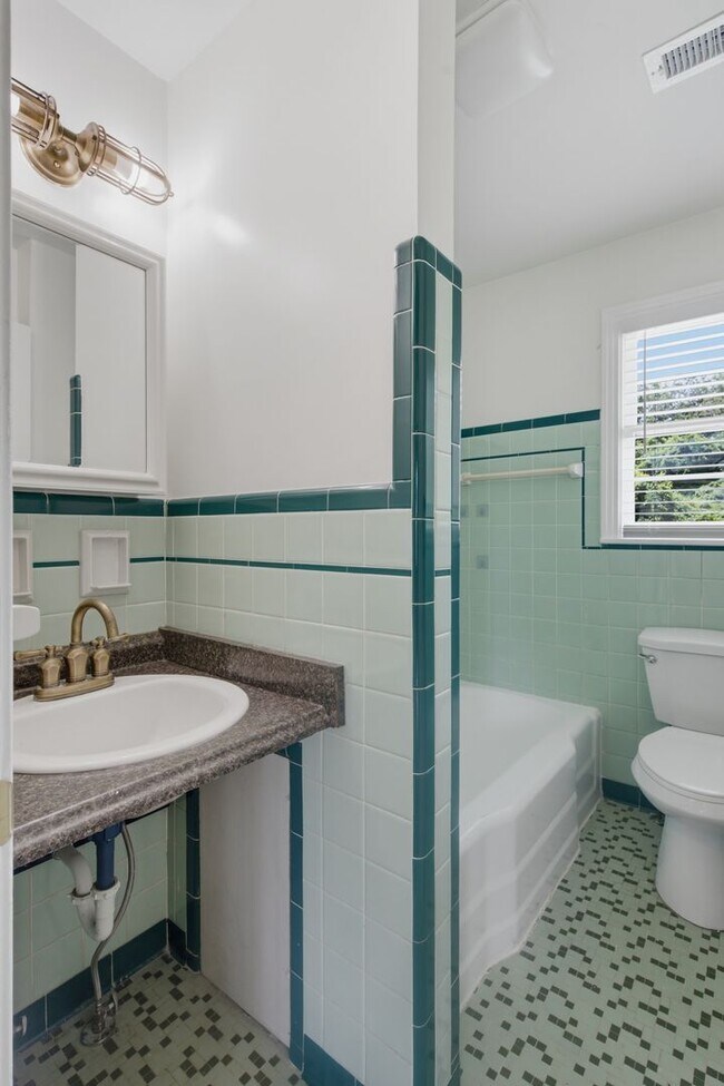 Building Photo - 4207 Glynda Dr