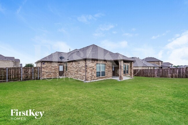 Building Photo - 3213 Charing Cross Rd